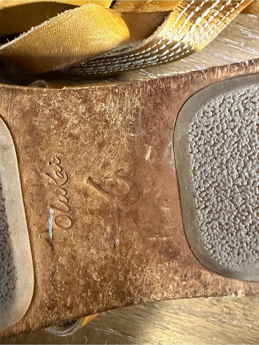 OluKai Yellow Tan Leather Thong Sandals - Picture 4 of 6